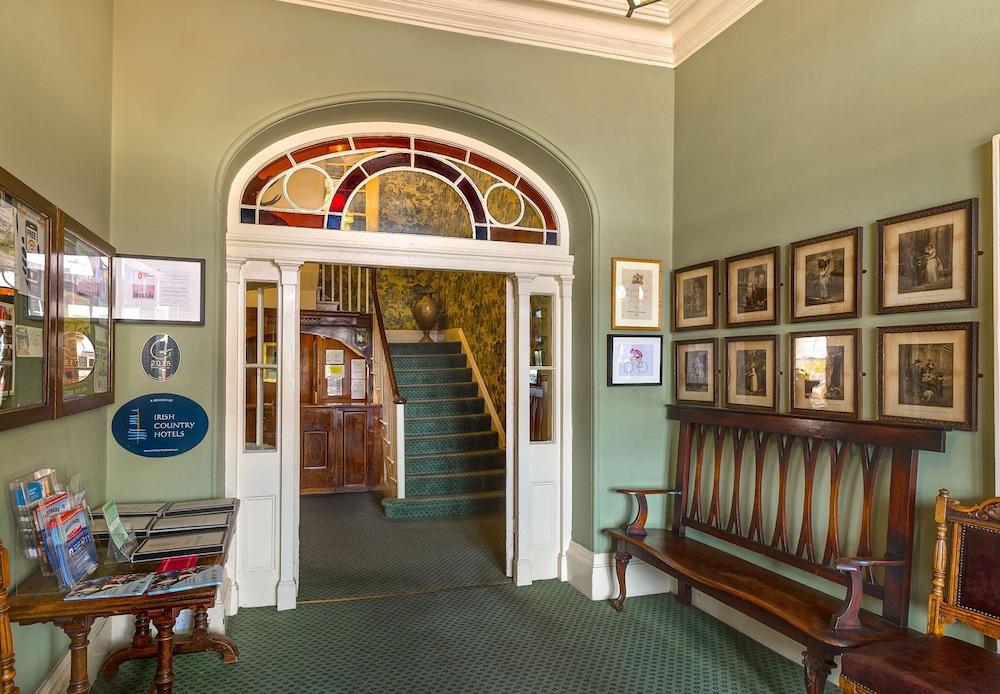 Londonderry Arms Hotel Carnlough Exterior photo