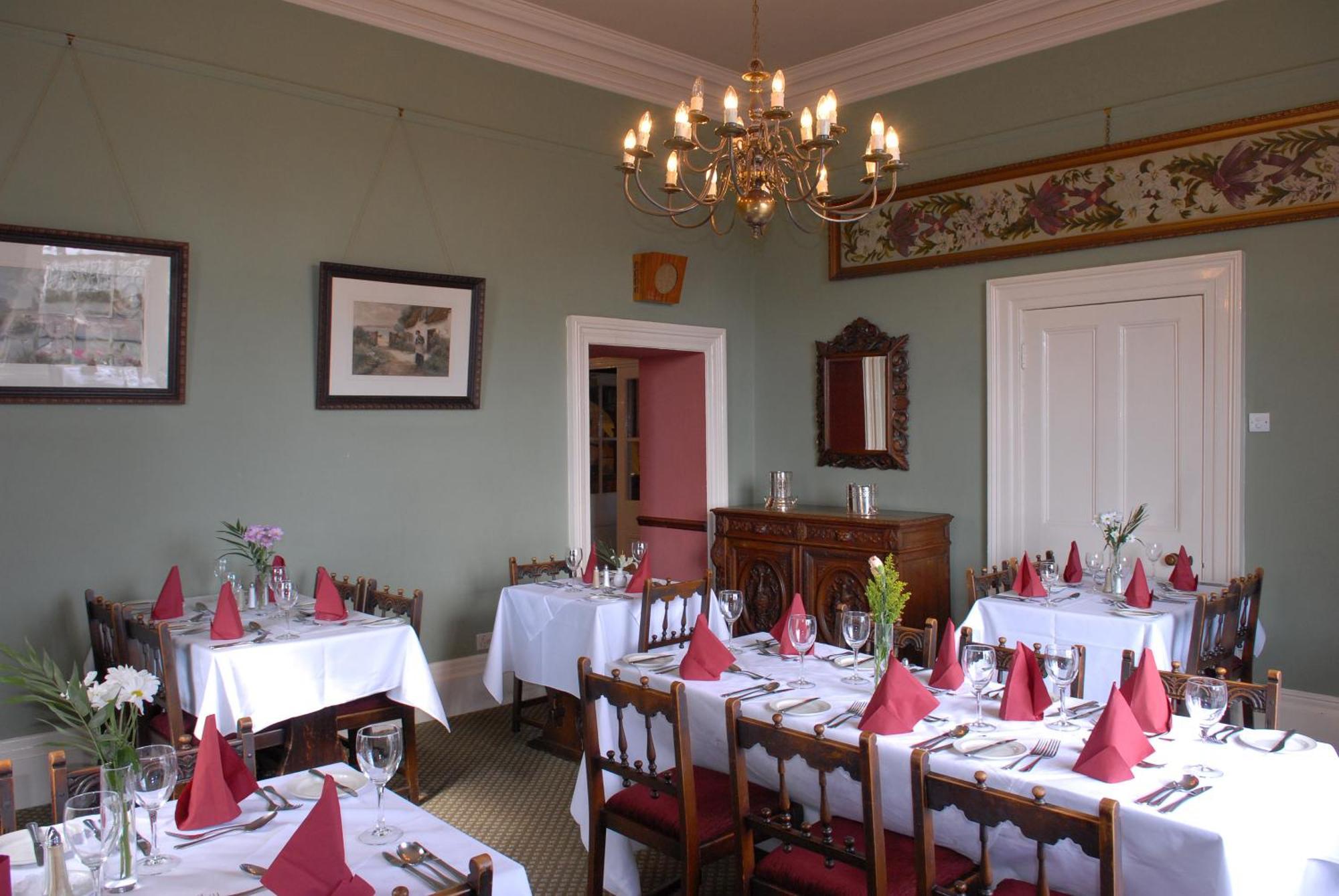 Londonderry Arms Hotel Carnlough Exterior photo