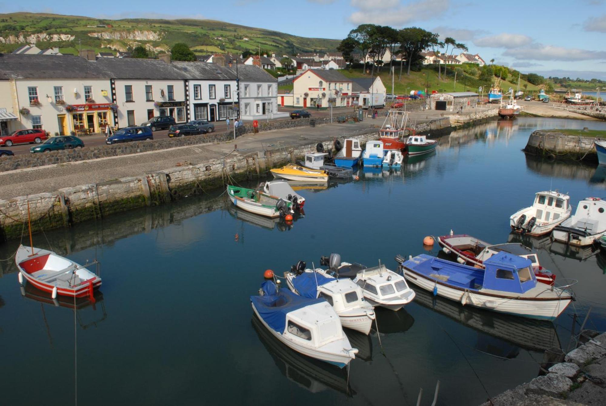 Londonderry Arms Hotel Carnlough Exterior photo