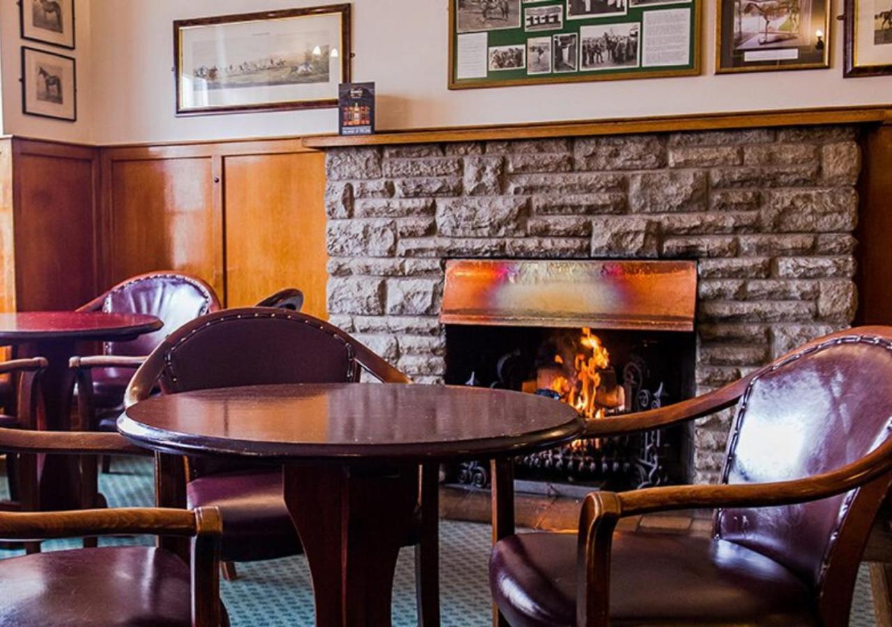 Londonderry Arms Hotel Carnlough Exterior photo